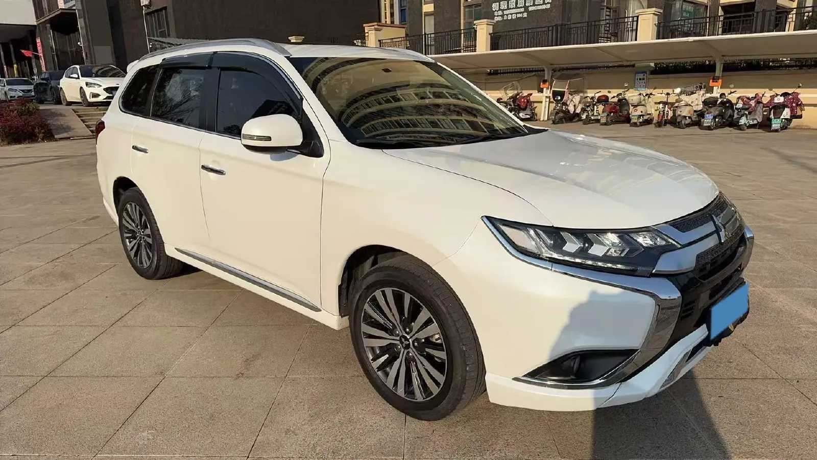2020 Mitsubishi Outlander 2.4L 192HP L4 CVT,autocango,china used car exporter,china ev exporter,chinese used car exporter,chinese used ev exporter