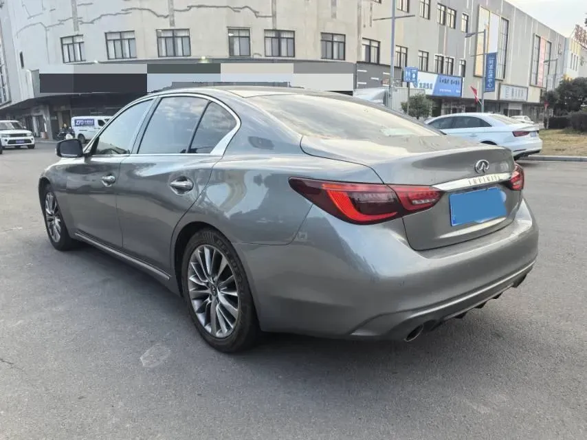 2018 Jeep Grand Commander 2.0T 265HP L4 9AT,autocango,china used car exporter,china ev exporter,chinese used car exporter,chinese used ev exporter