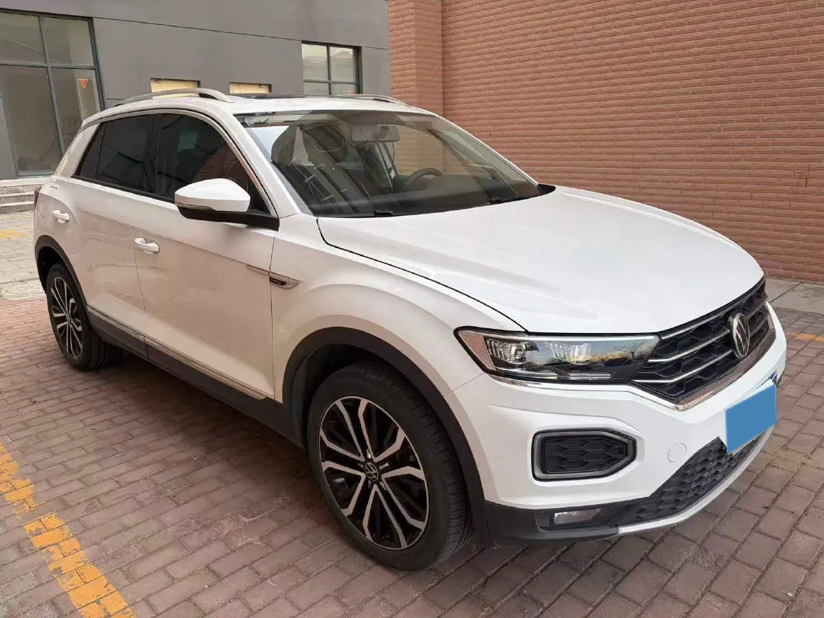 2021 Volkswagen T-Roc 1.4T 150HP L4 7DCT,autocango,china used car exporter,china ev exporter,chinese used car exporter,chinese used ev exporter