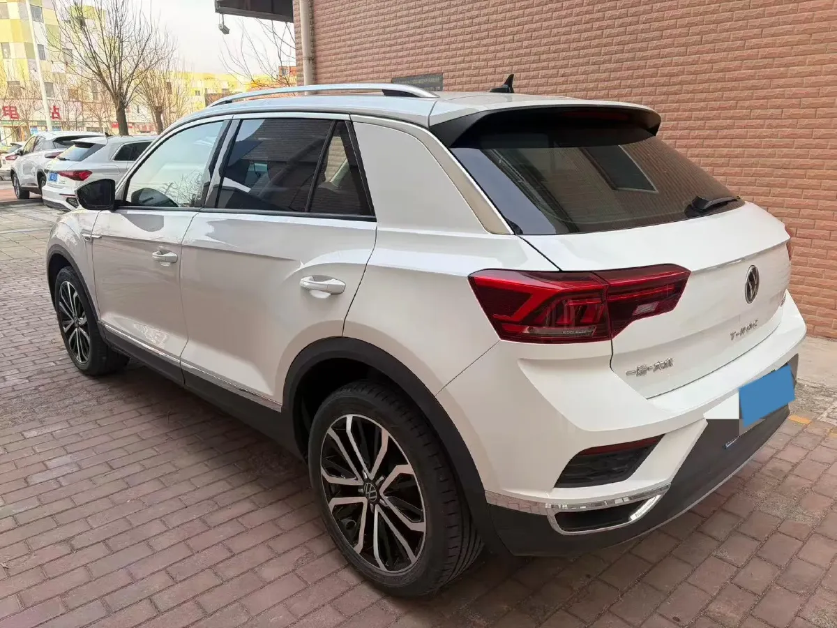 2021 Volkswagen T-Roc 1.4T 150HP L4 7DCT,autocango,china used car exporter,china ev exporter,chinese used car exporter,chinese used ev exporter