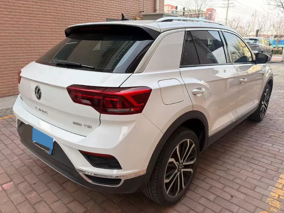 2021 Volkswagen T-Roc 1.4T 150HP L4 7DCT,autocango,china used car exporter,china ev exporter,chinese used car exporter,chinese used ev exporter