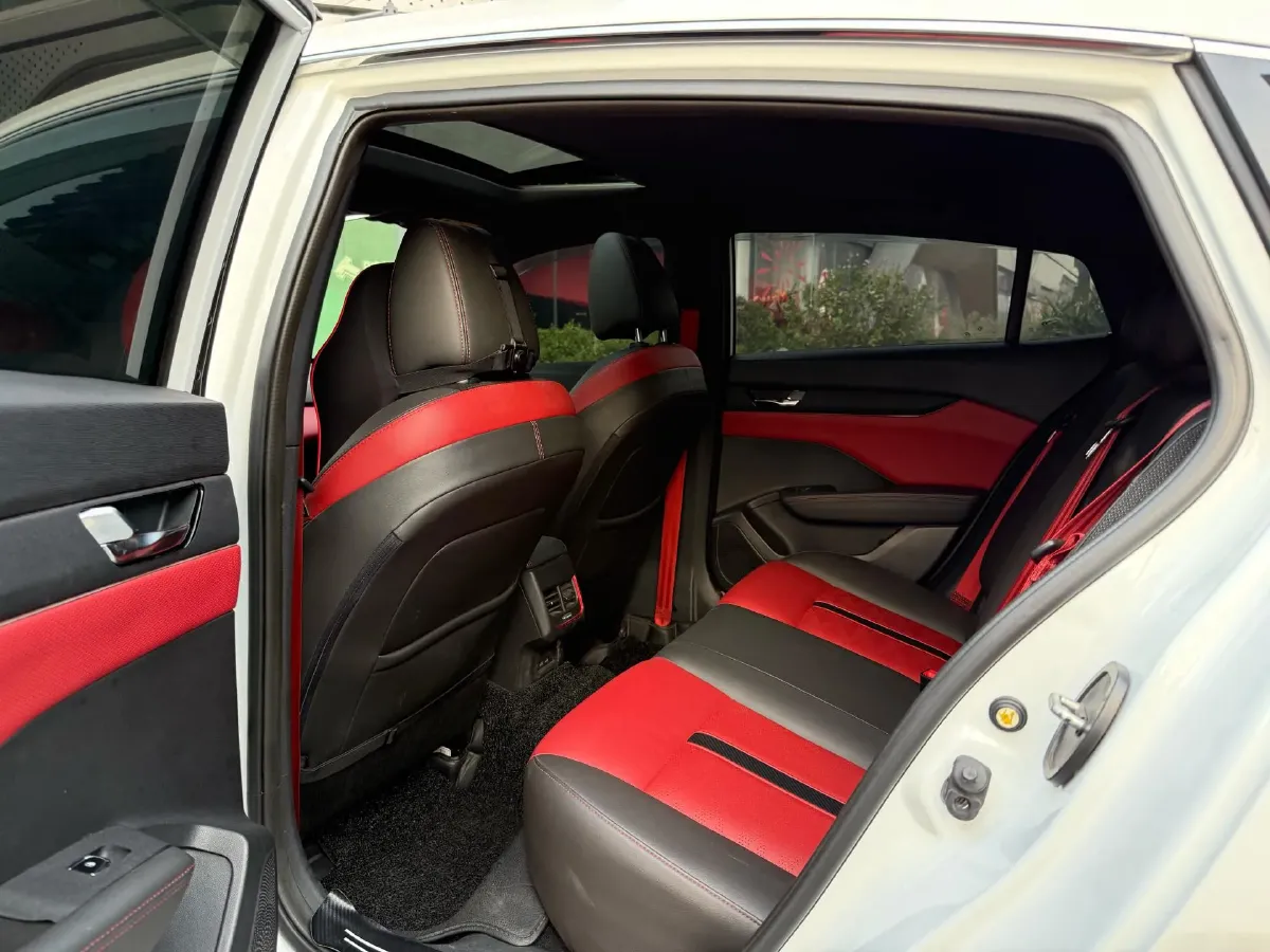 2021 DongFeng Aeolus YiXuan 1.5T 150HP L4 6DCT,autocango,china used car exporter,china ev exporter,chinese used car exporter,chinese used ev exporter