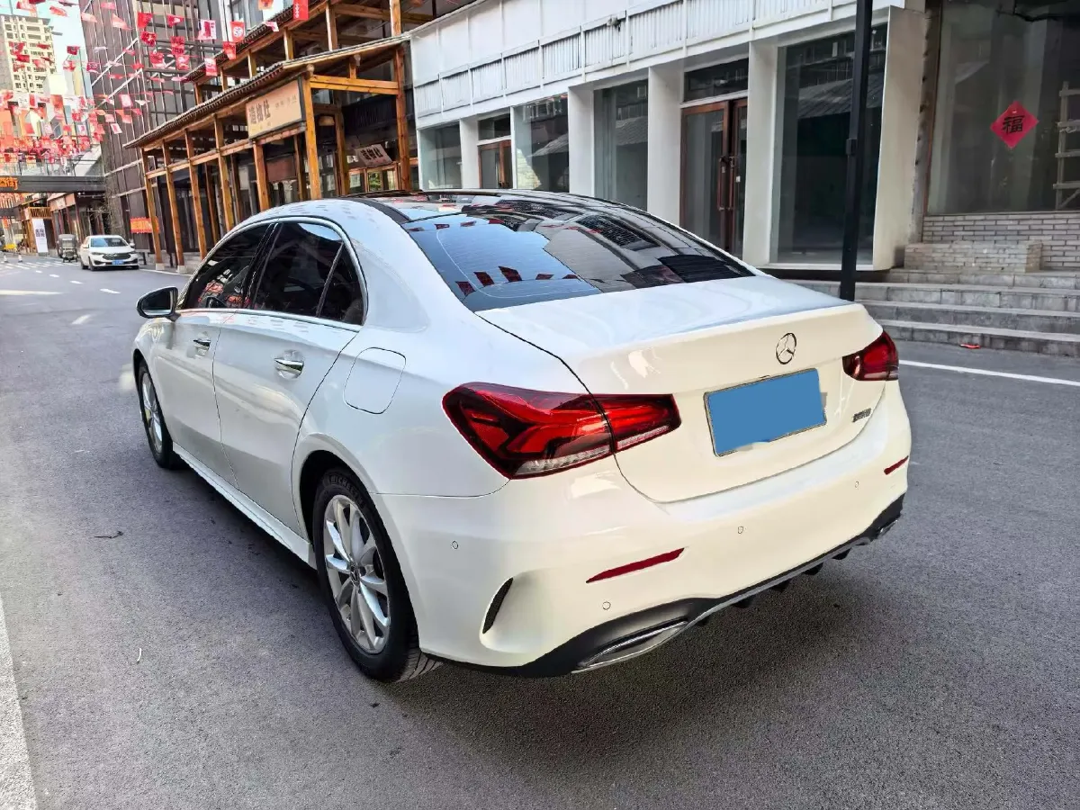 2021 Mercedes-Benz A Class 1.3T 163HP L4 7DCT,autocango,china used car exporter,china ev exporter,chinese used car exporter,chinese used ev exporter