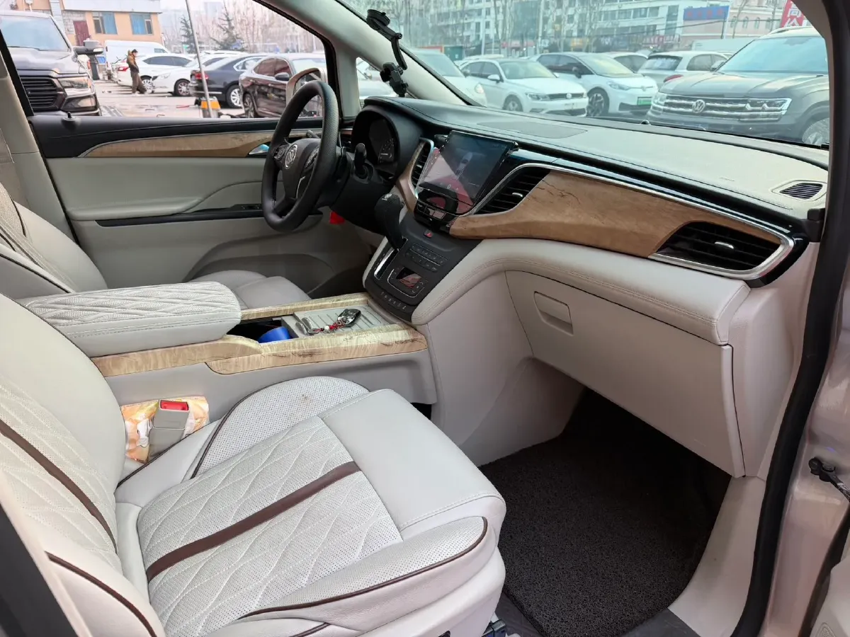 2020 Buick GL8 2.0T 237HP L4 9AT,autocango,china used car exporter,china ev exporter,chinese used car exporter,chinese used ev exporter