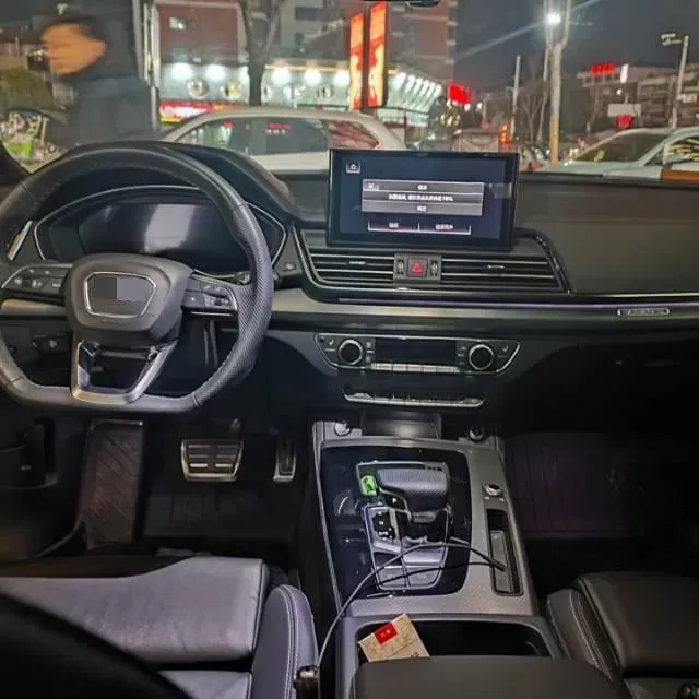 2023 Audi Q5L 2.0T 245HP L4 7DCT,autocango,china used car exporter,china ev exporter,chinese used car exporter,chinese used ev exporter