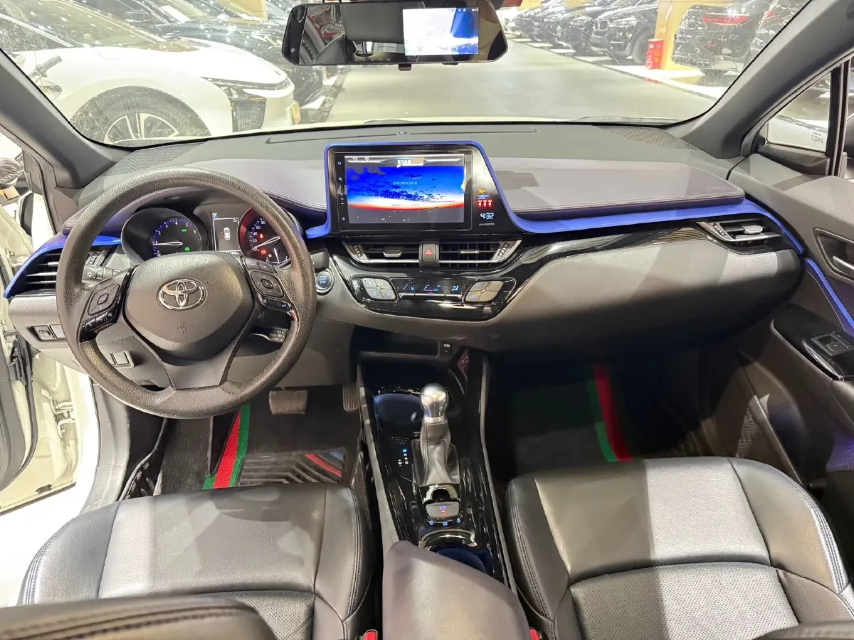 2020 Toyota C-HR 2.0L 171HP L4 CVT,autocango,china used car exporter,china ev exporter,chinese used car exporter,chinese used ev exporter