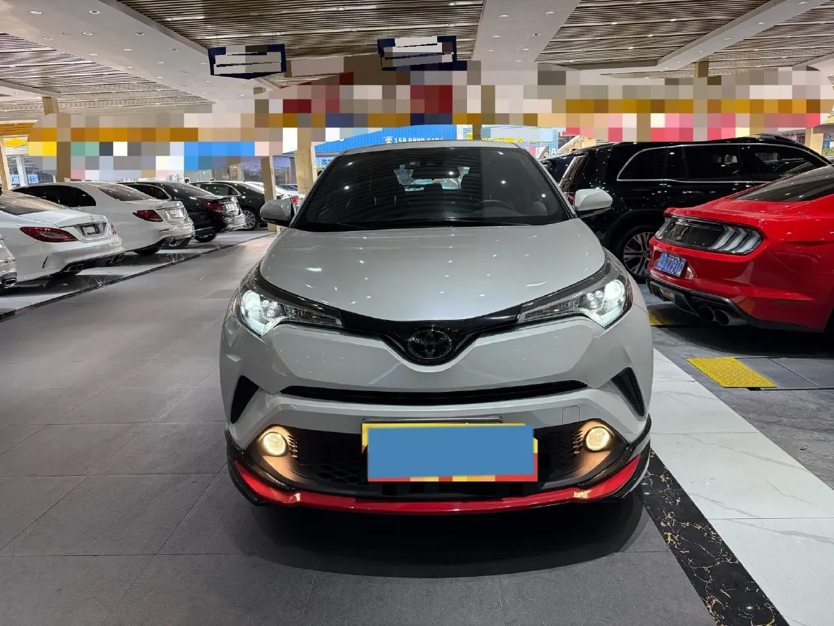 2020 Toyota C-HR 2.0L 171HP L4 CVT,autocango,china used car exporter,china ev exporter,chinese used car exporter,chinese used ev exporter