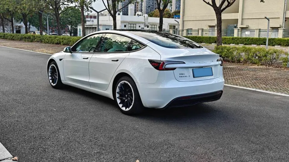 2025 Tesla Model 3 BEV 62.5KWH,autocango,china used car exporter,china ev exporter,chinese used car exporter,chinese used ev exporter
