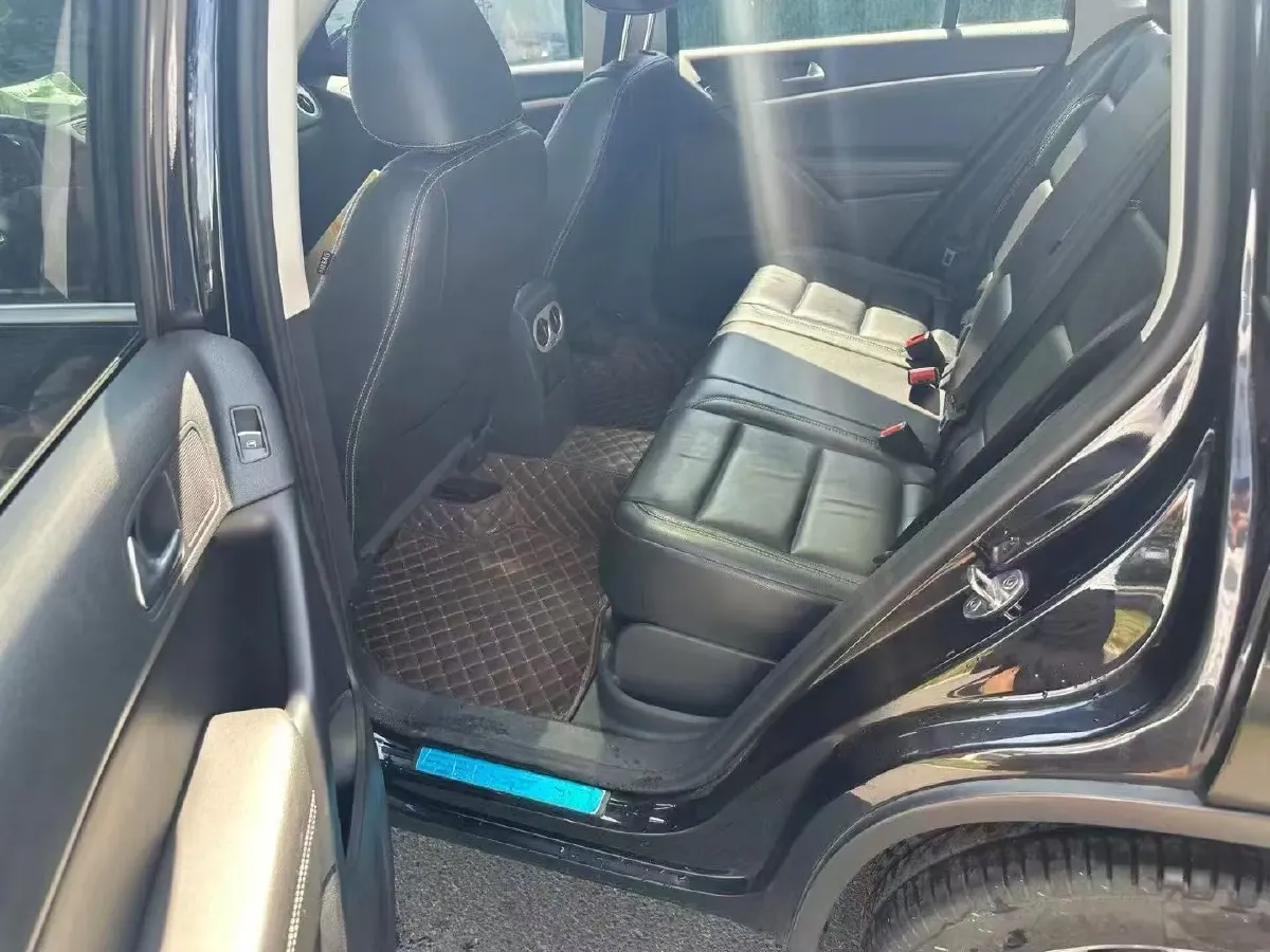 2017 Haval H9 2.0T 190HP L4 8AT,autocango,china used car exporter,china ev exporter,chinese used car exporter,chinese used ev exporter