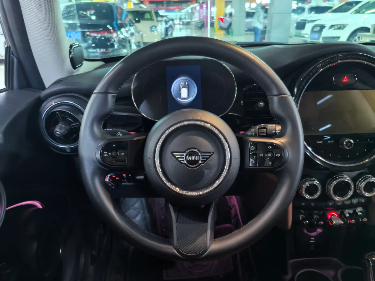 2023 MINI MINI 1.5T 136HP L3 7DCT,autocango,china used car exporter,china ev exporter,chinese used car exporter,chinese used ev exporter