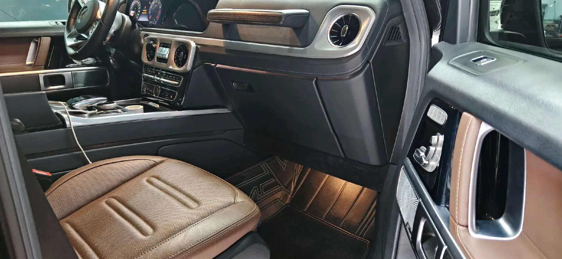 2020 Mercedes-Benz G Class 2.0T 258HP L4 9AT,autocango,china used car exporter,china ev exporter,chinese used car exporter,chinese used ev exporter