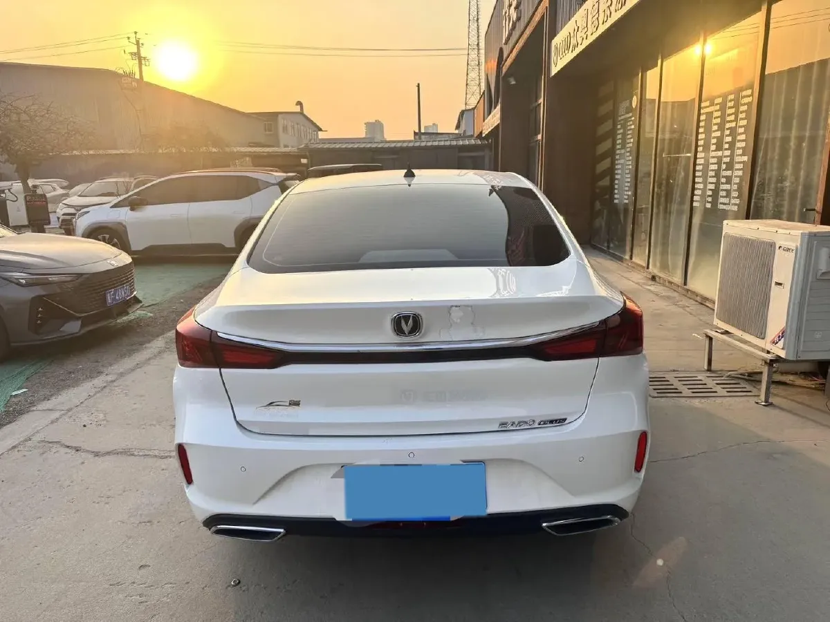 2022 ChangAn Eado 1.6L 128HP L4 5MT,autocango,china used car exporter,china ev exporter,chinese used car exporter,chinese used ev exporter