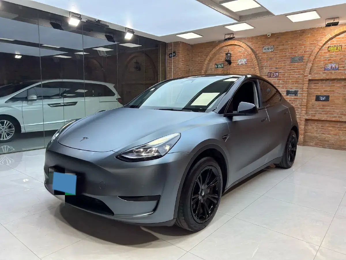 2022 Tesla Model Y BEV 60KWH