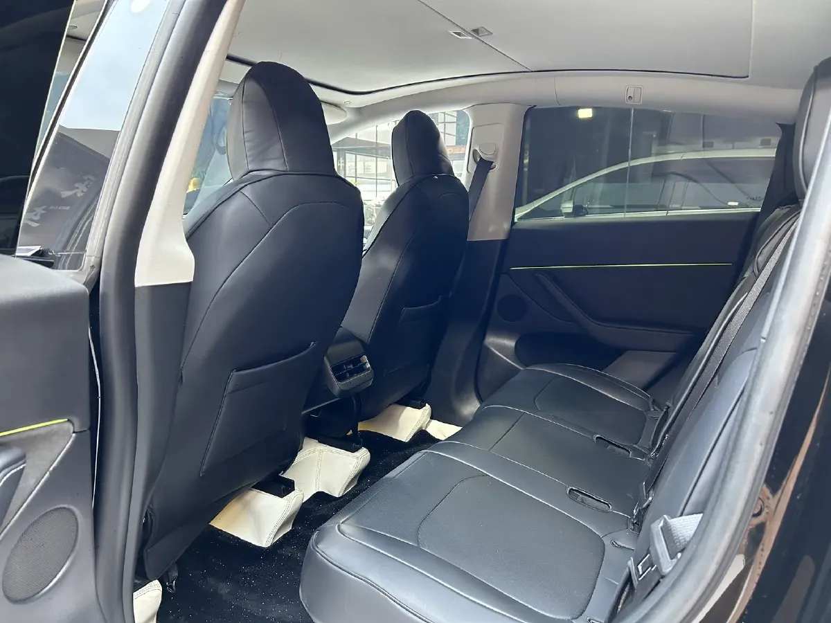 2022 Tesla Model Y BEV 60KWH,autocango,china used car exporter,china ev exporter,chinese used car exporter,chinese used ev exporter