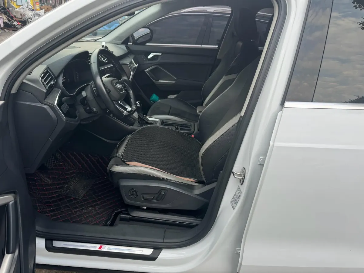 2021 Audi Q3 1.4T 150HP L4 7DCT,autocango,china used car exporter,china ev exporter,chinese used car exporter,chinese used ev exporter