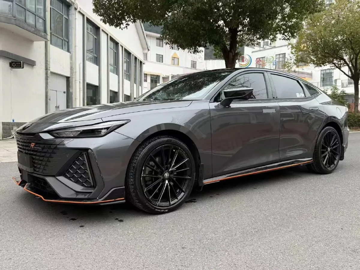 2022 ChangAn UNI-V 2.0T 233HP L4 8AT,autocango,china used car exporter,china ev exporter,chinese used car exporter,chinese used ev exporter