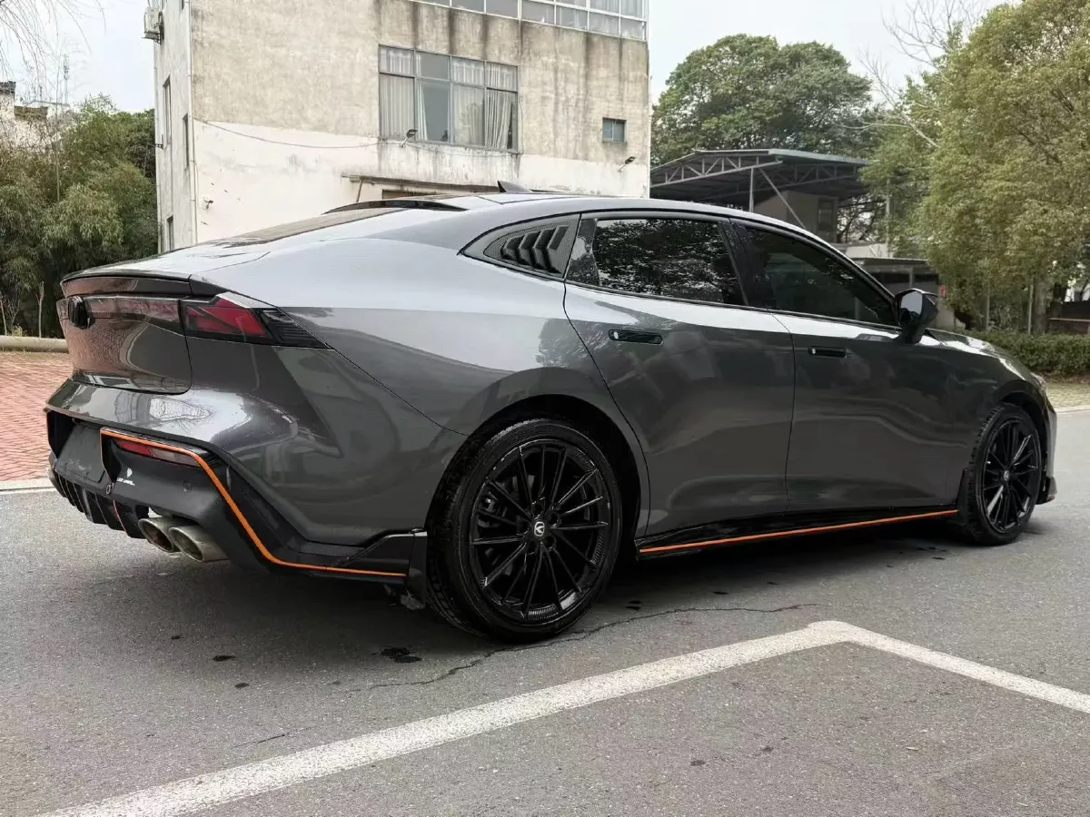 2022 ChangAn UNI-V 2.0T 233HP L4 8AT,autocango,china used car exporter,china ev exporter,chinese used car exporter,chinese used ev exporter