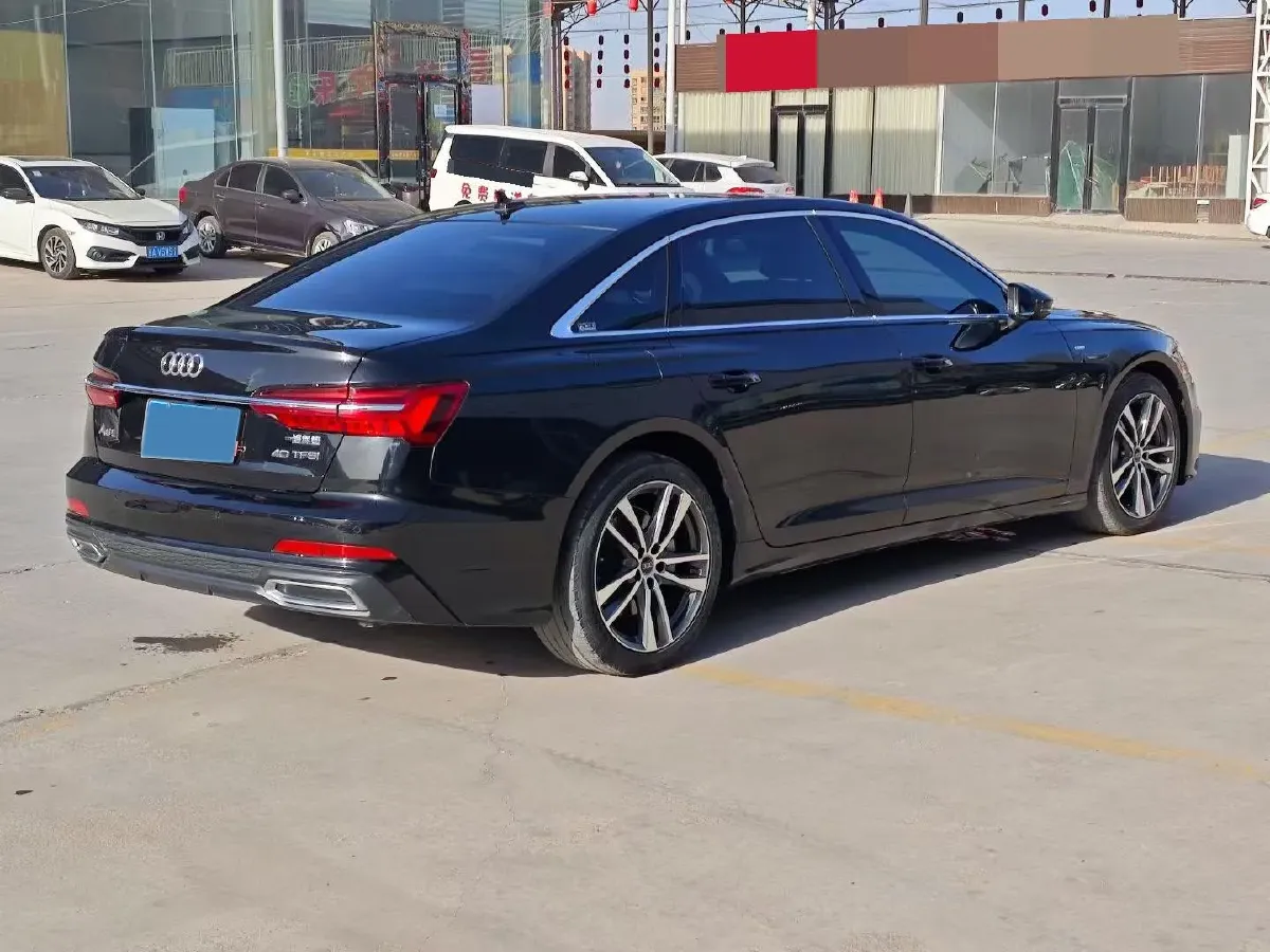 2022 Audi A6L 2.0T 190HP L4 7DCT,autocango,china used car exporter,china ev exporter,chinese used car exporter,chinese used ev exporter