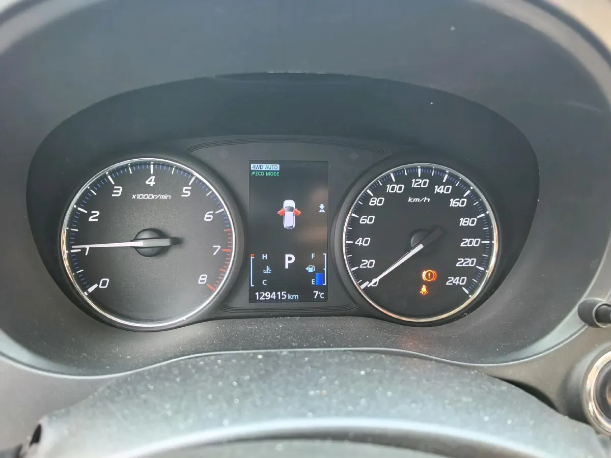 2018 Mitsubishi Outlander 2.4L 192HP L4 CVT,autocango,china used car exporter,china ev exporter,chinese used car exporter,chinese used ev exporter