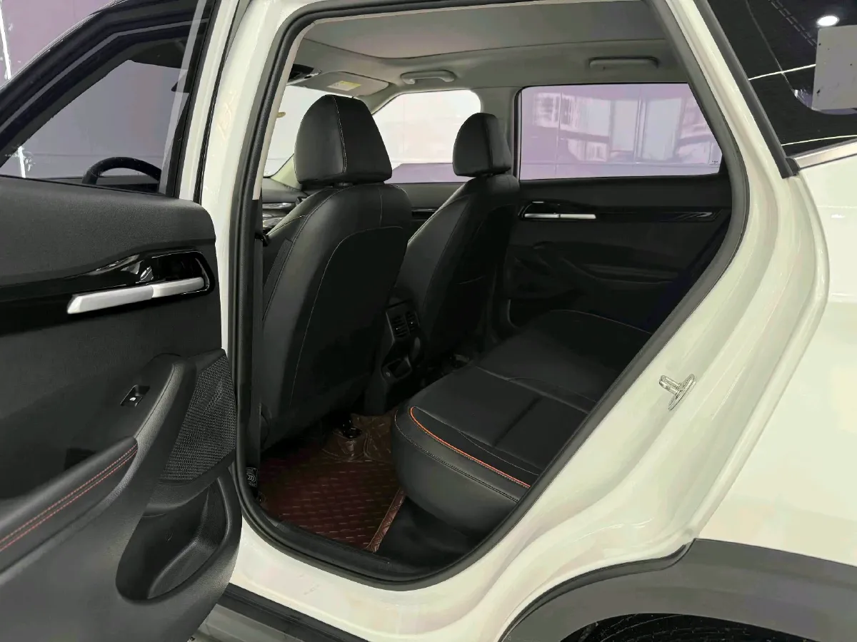 2023 Kia Seltos 1.5L 115HP L4 CVT,autocango,china used car exporter,china ev exporter,chinese used car exporter,chinese used ev exporter