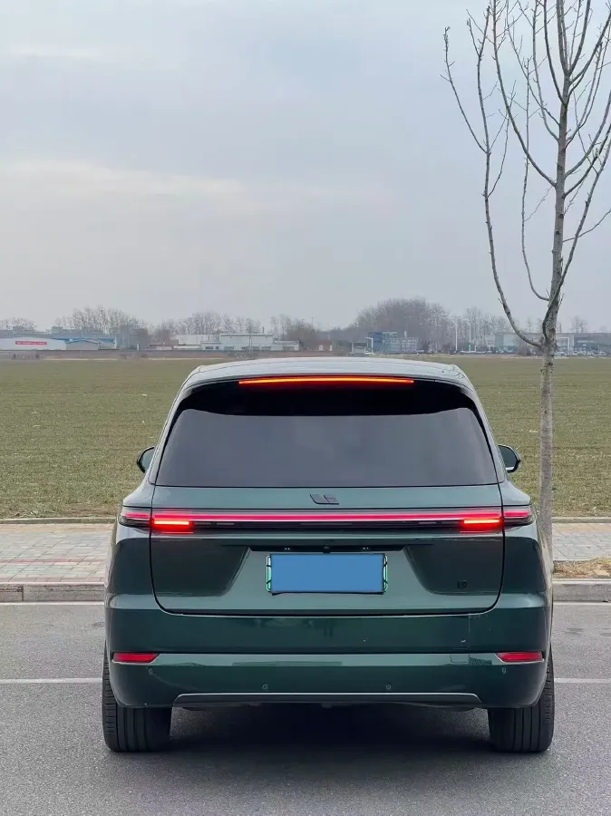 2022 Li L9 Range Extended 154HP REEV 42.6KWH,autocango,china used car exporter,china ev exporter,chinese used car exporter,chinese used ev exporter
