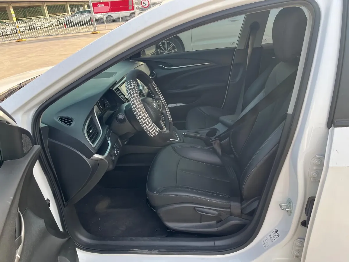 2021 Buick Excelle 1.5L 113HP L4 6AT,autocango,china used car exporter,china ev exporter,chinese used car exporter,chinese used ev exporter