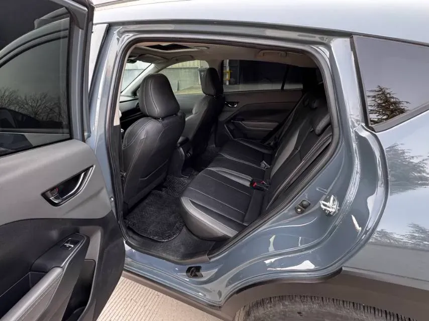 2024 Subaru Crosstrek 2.5L 169HP H4 CVT,autocango,china used car exporter,china ev exporter,chinese used car exporter,chinese used ev exporter