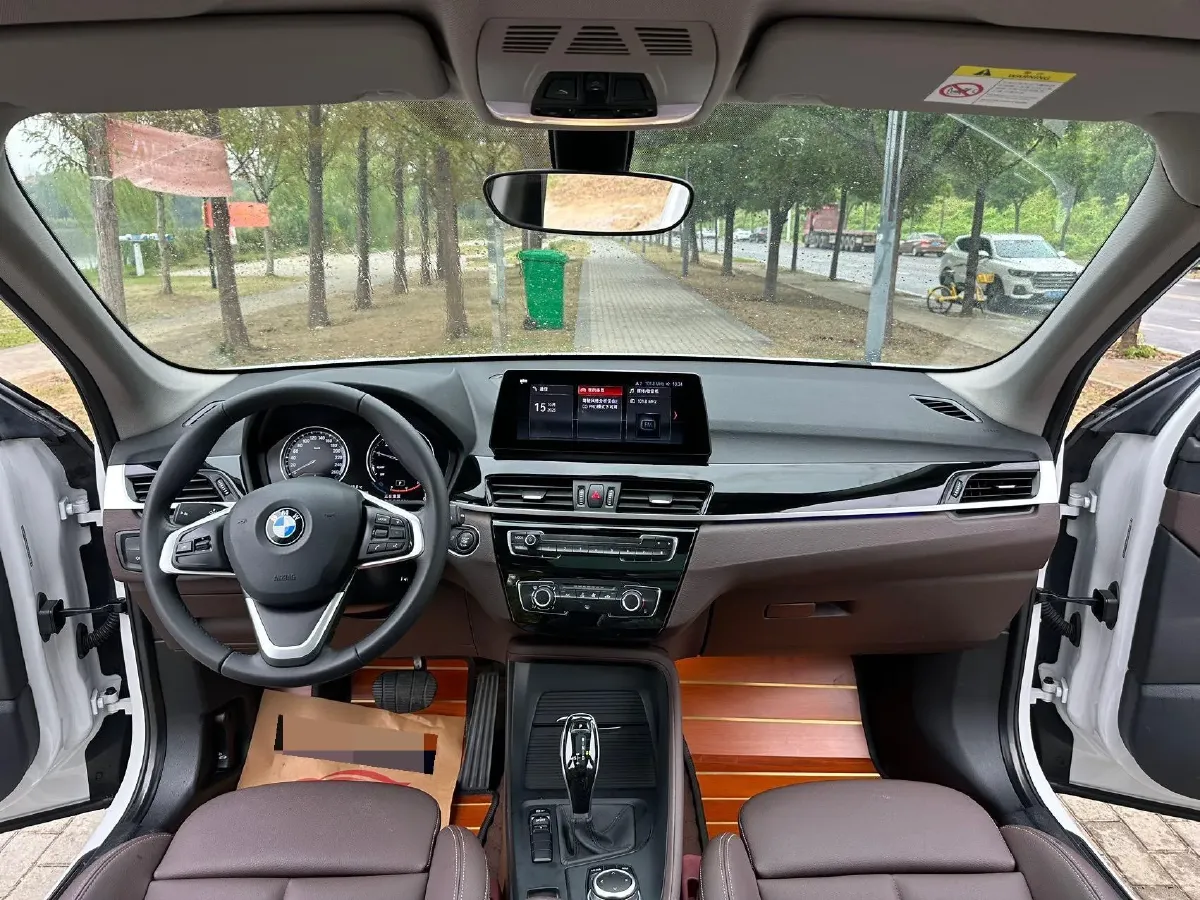 2022 BMW X1 1.5T 140HP L3 7DCT,autocango,china used car exporter,china ev exporter,chinese used car exporter,chinese used ev exporter