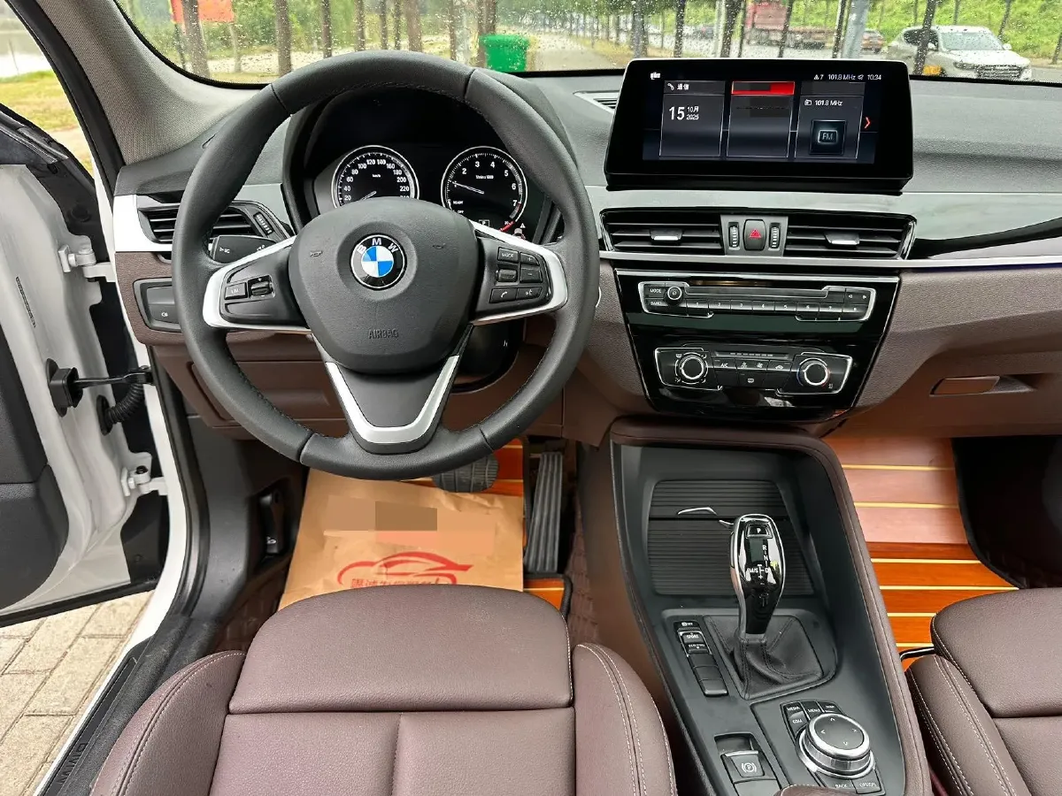 2022 BMW X1 1.5T 140HP L3 7DCT,autocango,china used car exporter,china ev exporter,chinese used car exporter,chinese used ev exporter
