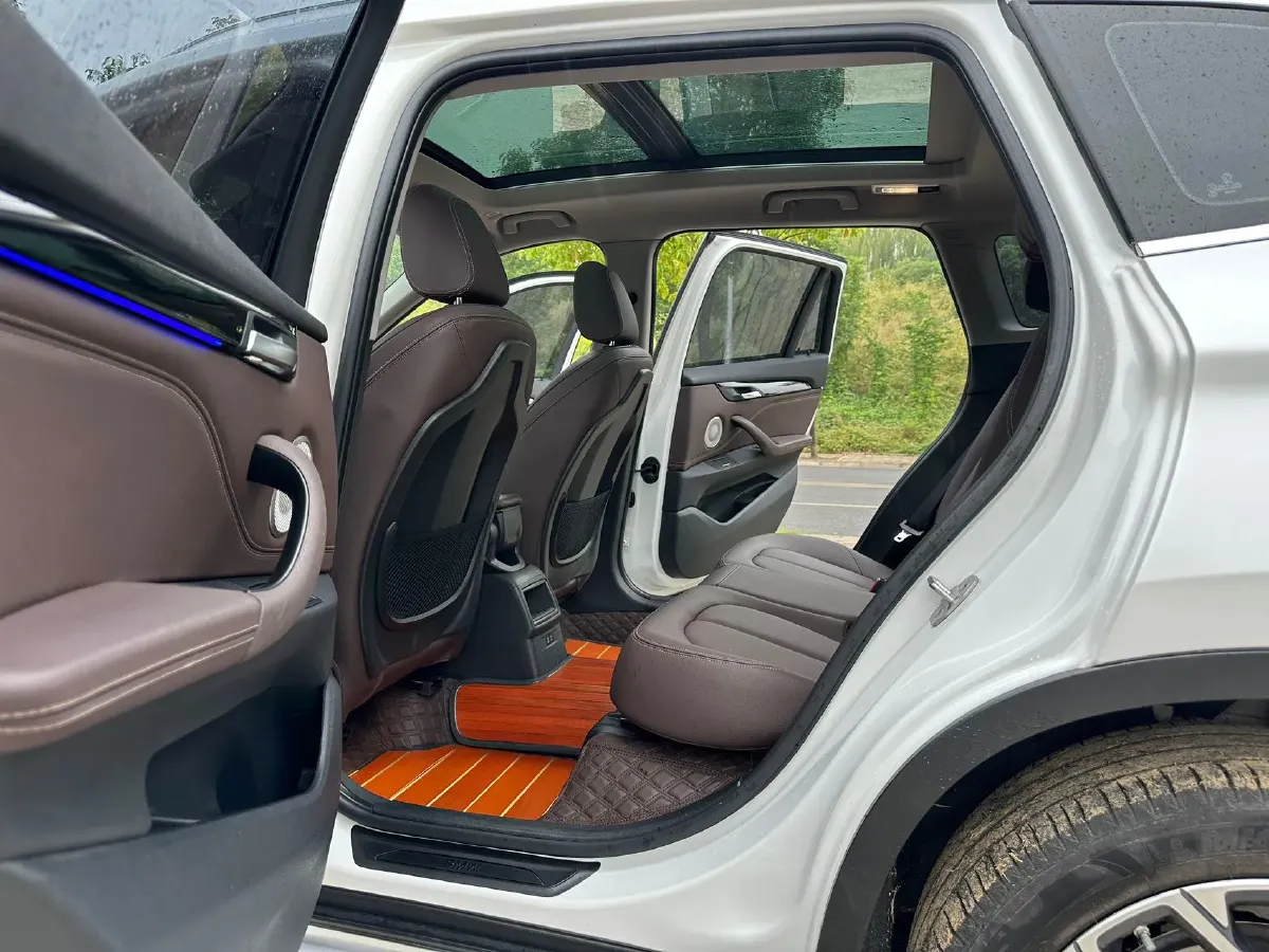 2022 BMW X1 1.5T 140HP L3 7DCT,autocango,china used car exporter,china ev exporter,chinese used car exporter,chinese used ev exporter