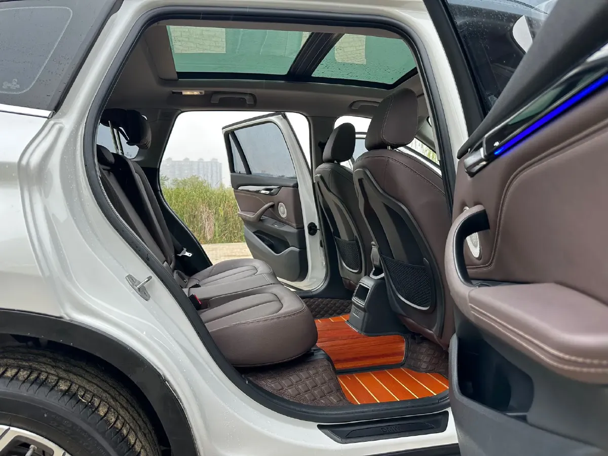 2022 BMW X1 1.5T 140HP L3 7DCT,autocango,china used car exporter,china ev exporter,chinese used car exporter,chinese used ev exporter