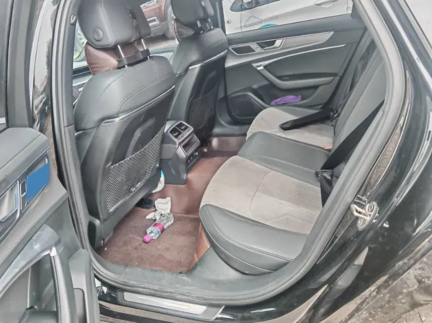 2023 Audi A6L 2.0T 190HP L4 7DCT,autocango,china used car exporter,china ev exporter,chinese used car exporter,chinese used ev exporter
