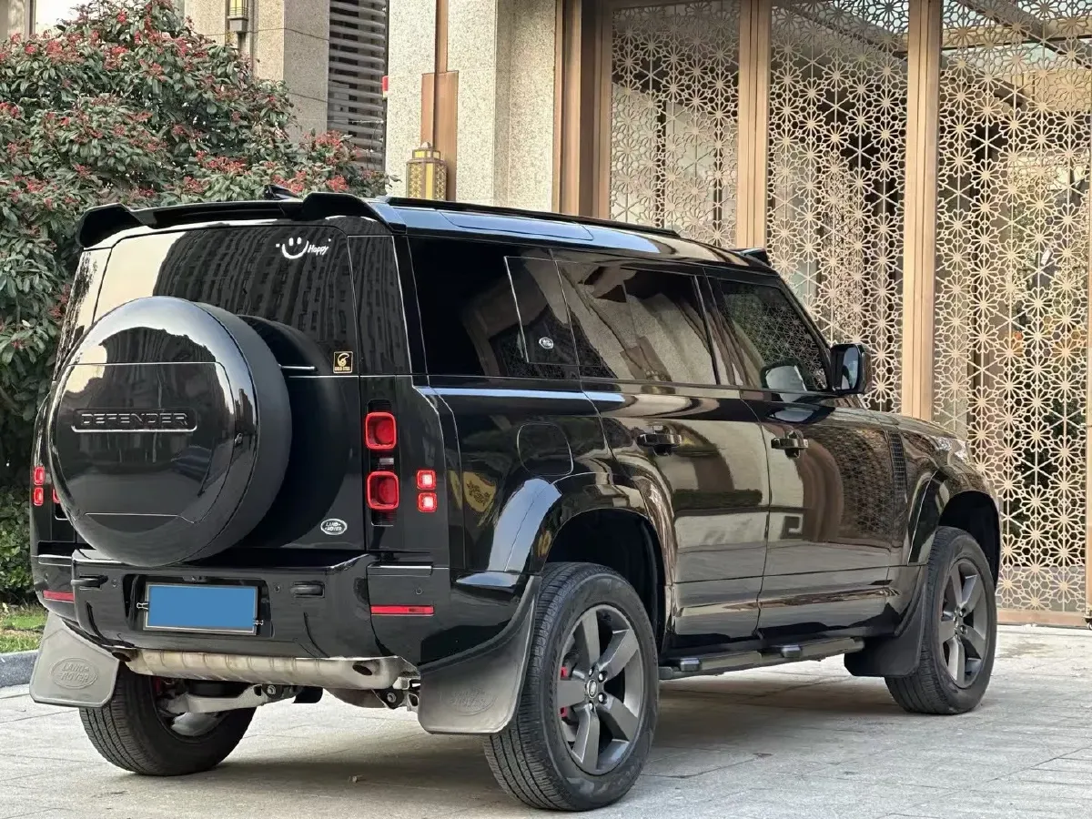 2023 Land Rover Defender 3.0T 400HP L6 8AT,autocango,china used car exporter,china ev exporter,chinese used car exporter,chinese used ev exporter