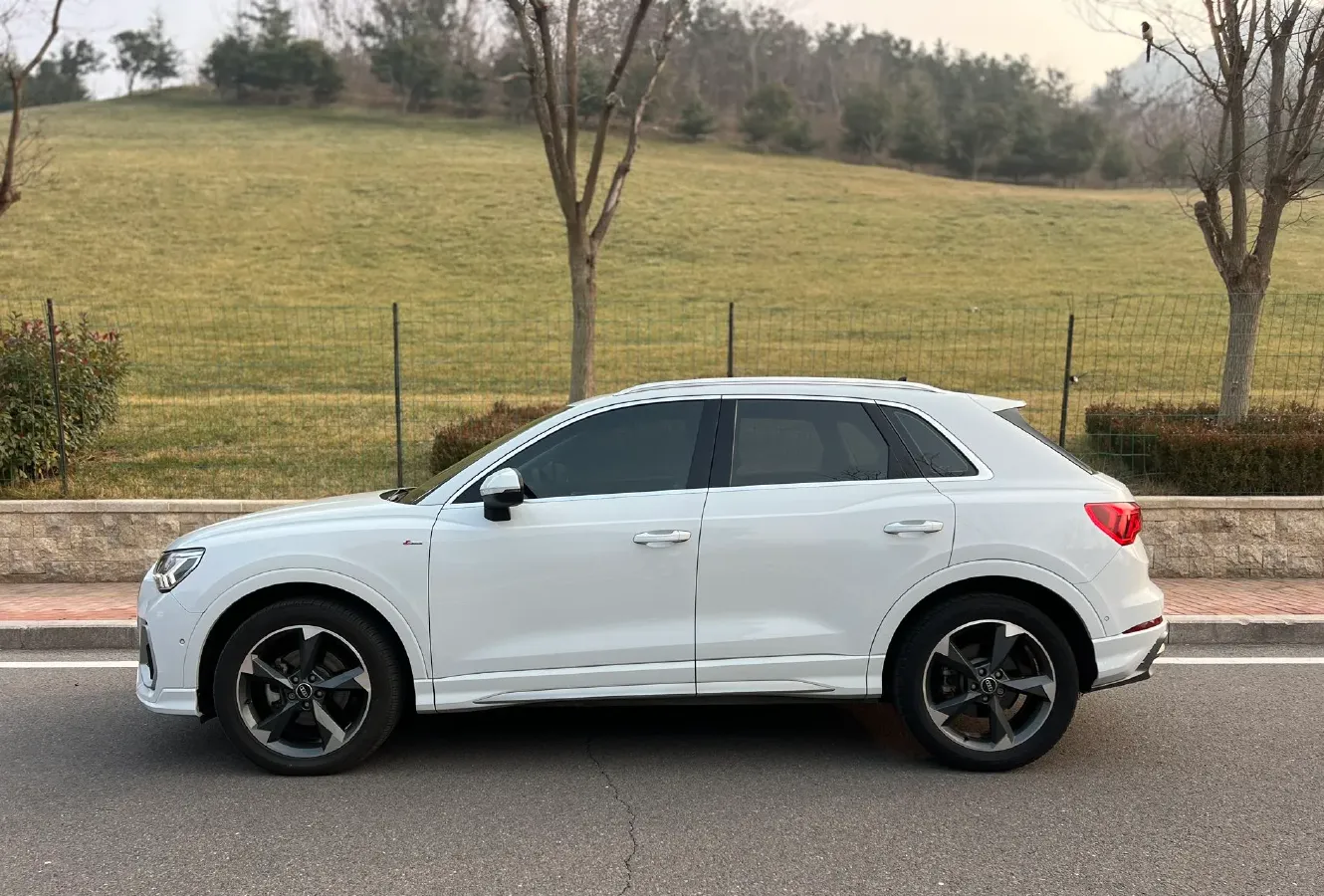 2021 Audi Q3 1.4T 150HP L4 7DCT,autocango,china used car exporter,china ev exporter,chinese used car exporter,chinese used ev exporter
