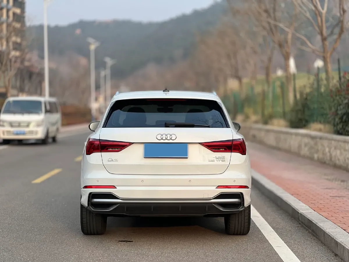 2021 Audi Q3 1.4T 150HP L4 7DCT,autocango,china used car exporter,china ev exporter,chinese used car exporter,chinese used ev exporter