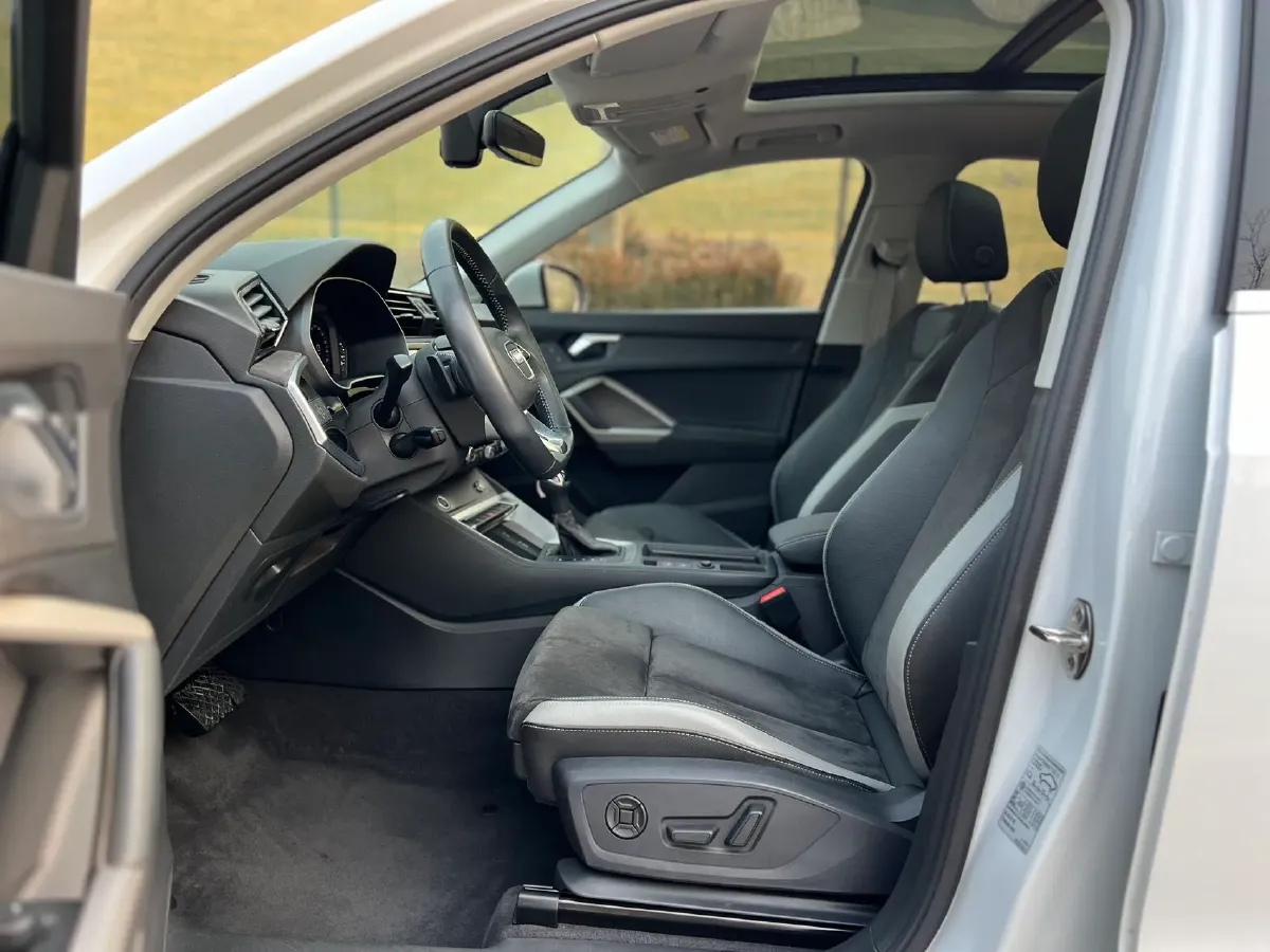 2021 Audi Q3 1.4T 150HP L4 7DCT,autocango,china used car exporter,china ev exporter,chinese used car exporter,chinese used ev exporter