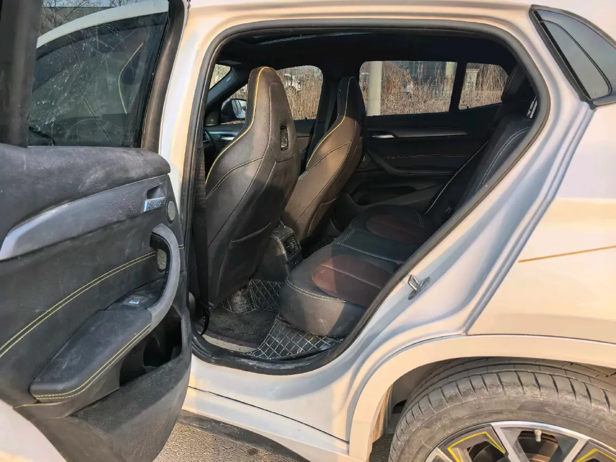 2023 BMW X2 2.0T 178HP L4 7DCT,autocango,china used car exporter,china ev exporter,chinese used car exporter,chinese used ev exporter