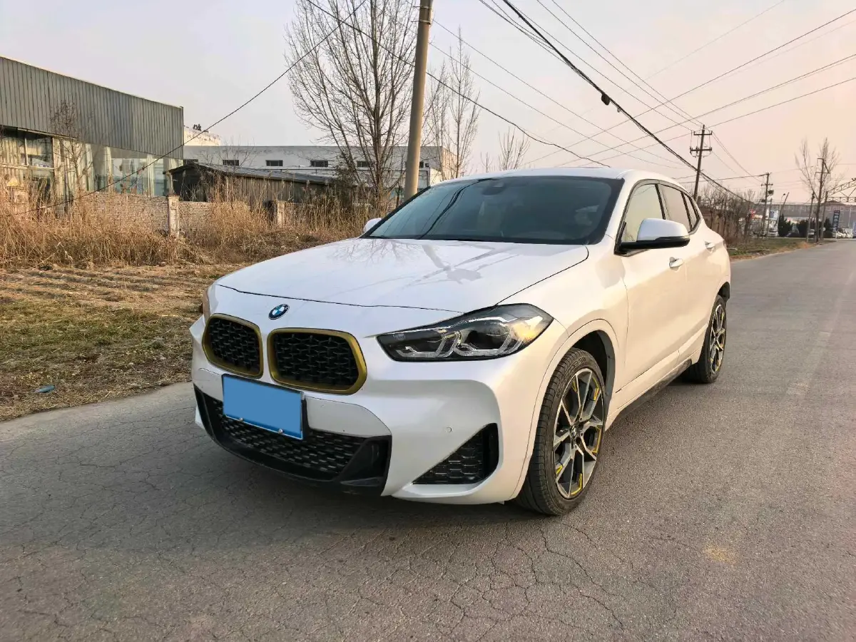 2023 BMW X2 2.0T 178HP L4 7DCT