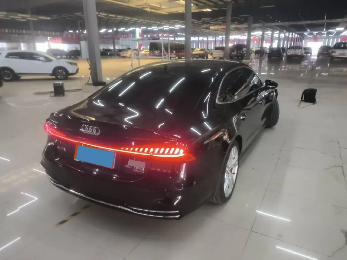 2022 Cadillac XT6 2.0T 237HP L4 9AT,autocango,china used car exporter,china ev exporter,chinese used car exporter,chinese used ev exporter