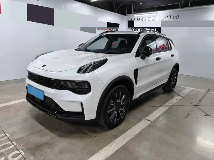 2025 LYNK&CO 01 2.0T 254HP L4 8AT