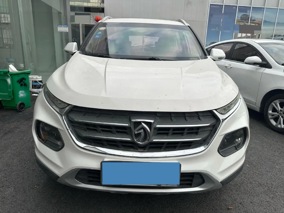 2017 BaoJun 510 1.5L 112HP L4 6MT,autocango,china used car exporter,china ev exporter,chinese used car exporter,chinese used ev exporter