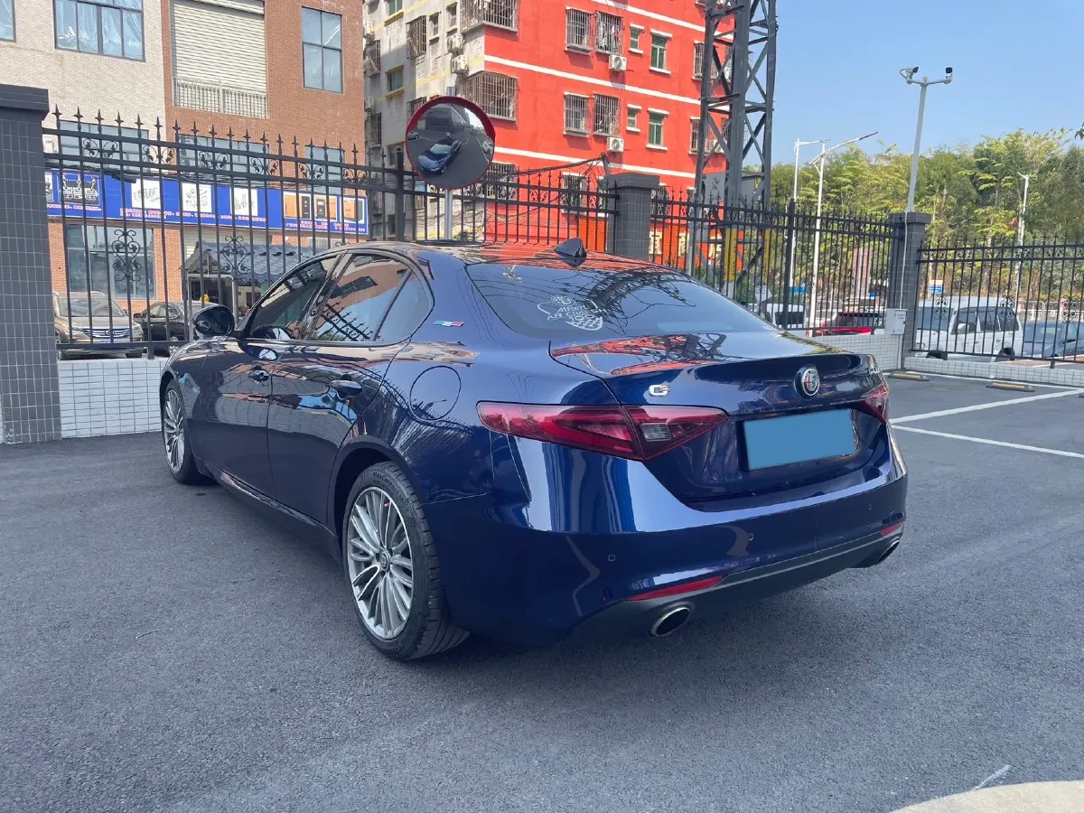 2017 Ford Mustang 2.3T 314HP L4 6AT,autocango,china used car exporter,china ev exporter,chinese used car exporter,chinese used ev exporter