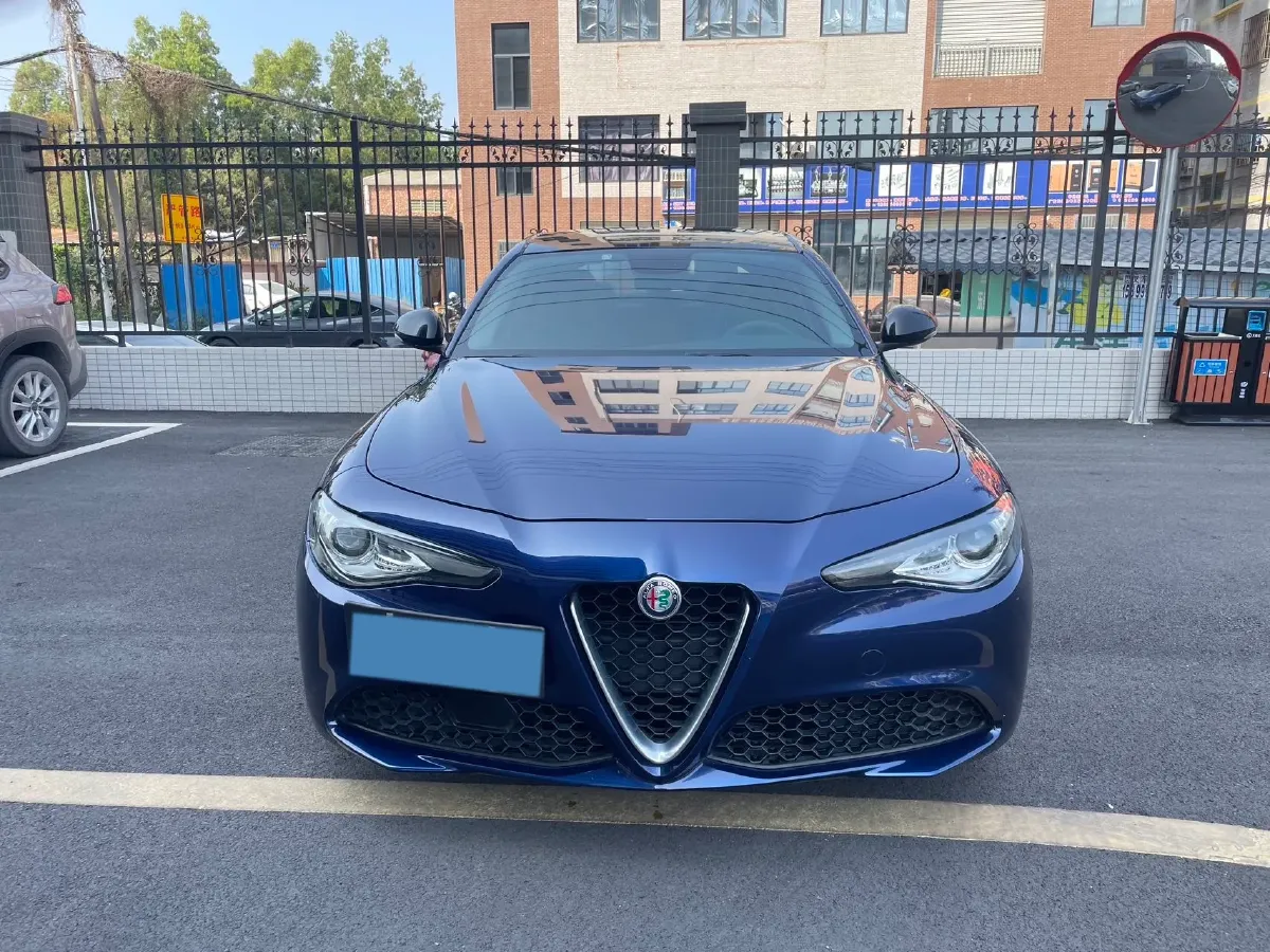 2017 Ford Mustang 2.3T 314HP L4 6AT,autocango,china used car exporter,china ev exporter,chinese used car exporter,chinese used ev exporter