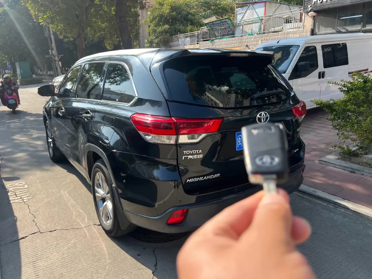 2018 Toyota Highlander 2.0T 220HP L4 6AT,autocango,china used car exporter,china ev exporter,chinese used car exporter,chinese used ev exporter