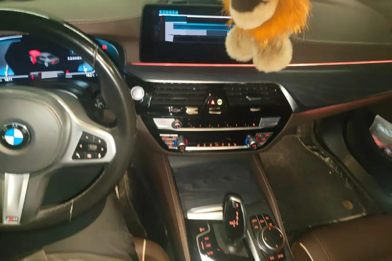 2021 BMW 5 Series 2.0T 184HP L4 8AT PHEV 17.7KWH,autocango,china used car exporter,china ev exporter,chinese used car exporter,chinese used ev exporter