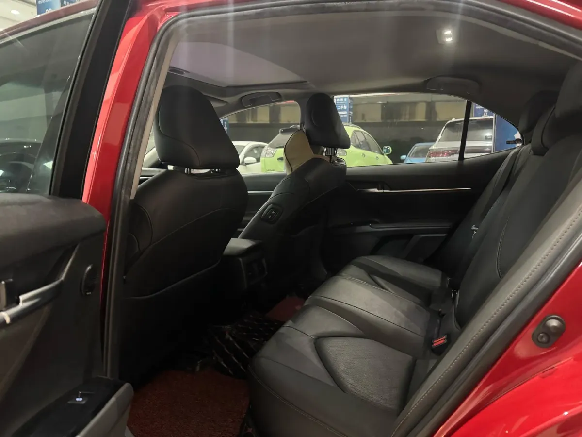 2018 Toyota Camry 2.0L 169HP L4 6AT,autocango,china used car exporter,china ev exporter,chinese used car exporter,chinese used ev exporter