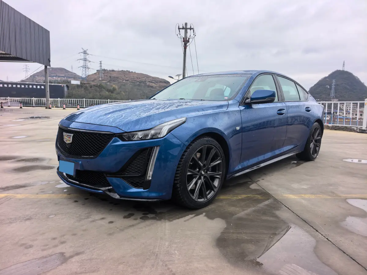 2020 Cadillac CT5 2.0T 241HP L4 10AT