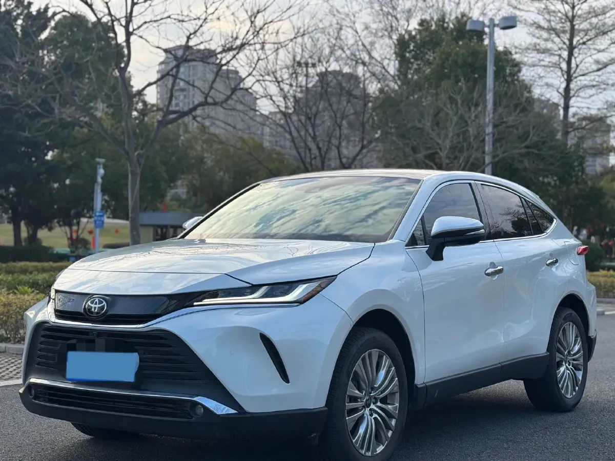 2022 Toyota Harrier 2.0L 171HP L4 CVT,autocango,china used car exporter,china ev exporter,chinese used car exporter,chinese used ev exporter