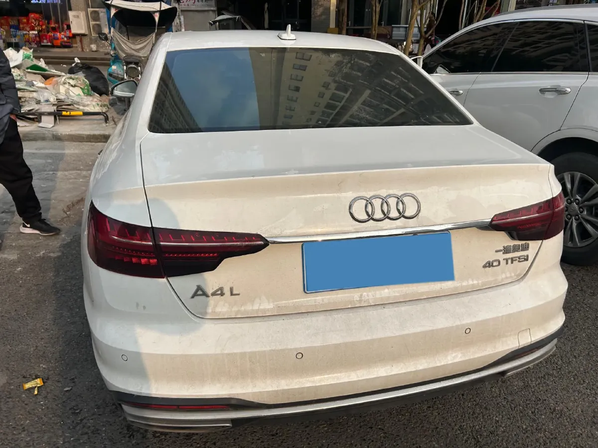 2022 Audi A4L 2.0T 190HP L4 7DCT,autocango,china used car exporter,china ev exporter,chinese used car exporter,chinese used ev exporter
