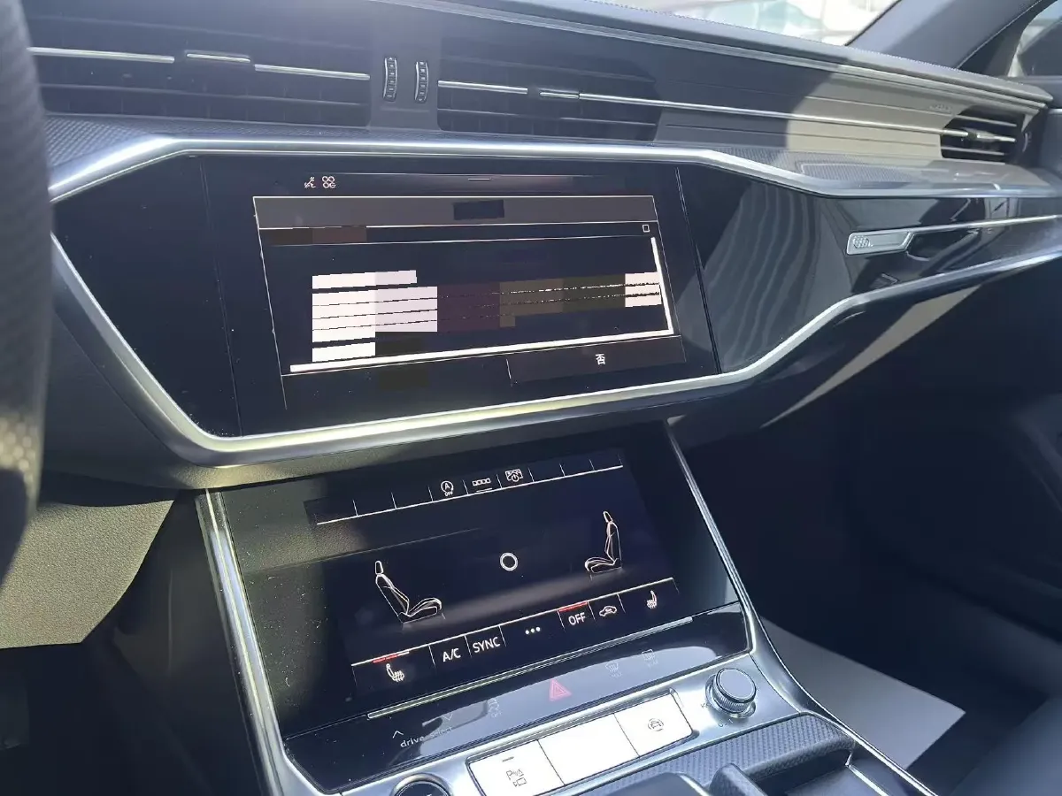 2025 Audi A6L 2.0T 245HP L4 7DCT,autocango,china used car exporter,china ev exporter,chinese used car exporter,chinese used ev exporter